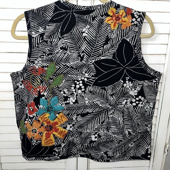 Chico’s Boho Black Art Embroidered Floral Open Vest Size 1/ US 8 Med - Picture 2 of 8
